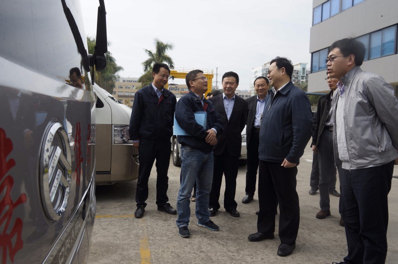 王水平：要讓中國百姓最先坐上世上最安全的客車