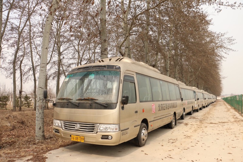 揚(yáng)帆正當(dāng)時(shí)，正榮與金旅D8共舞未來