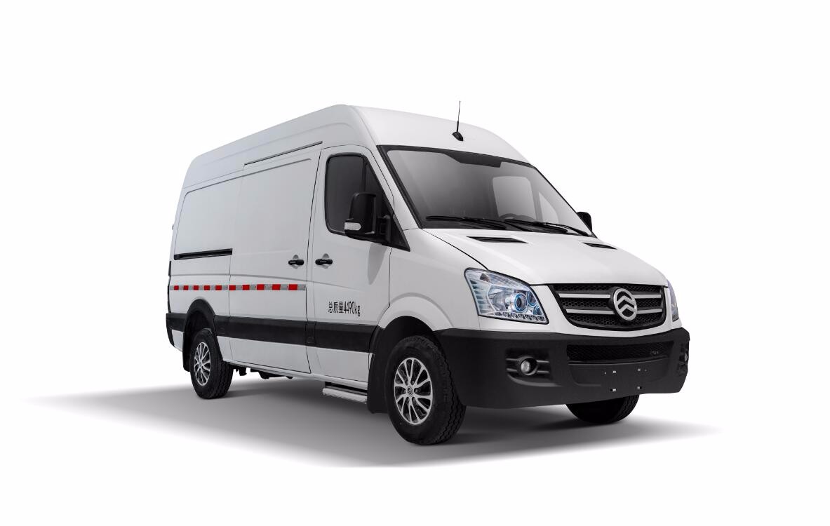 領特純電物流車-龍運GLE1300