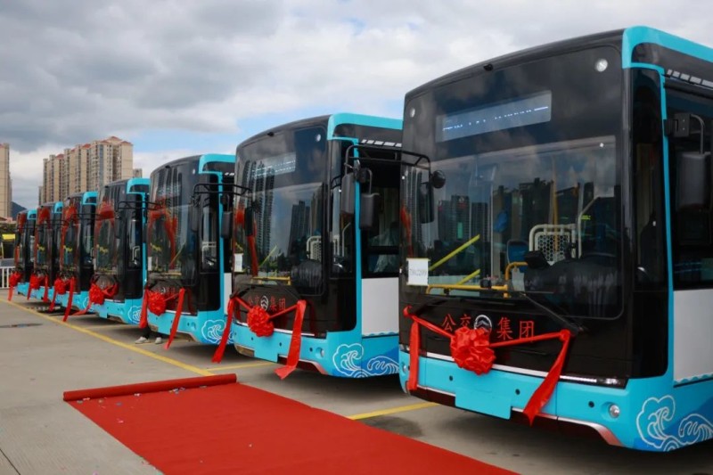 獻(xiàn)禮國(guó)慶，金旅客車(chē)純電動(dòng)公交車(chē)批量交付莆田公交