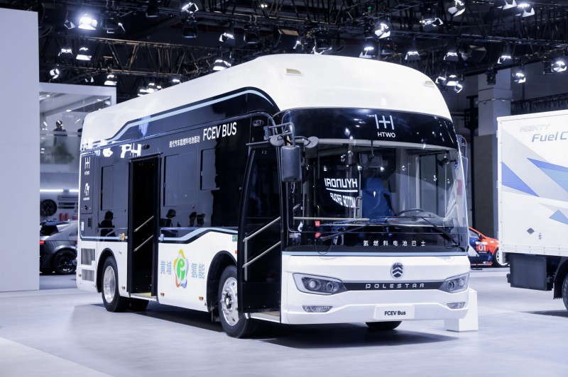 金旅氫燃料電池客車閃耀進博會