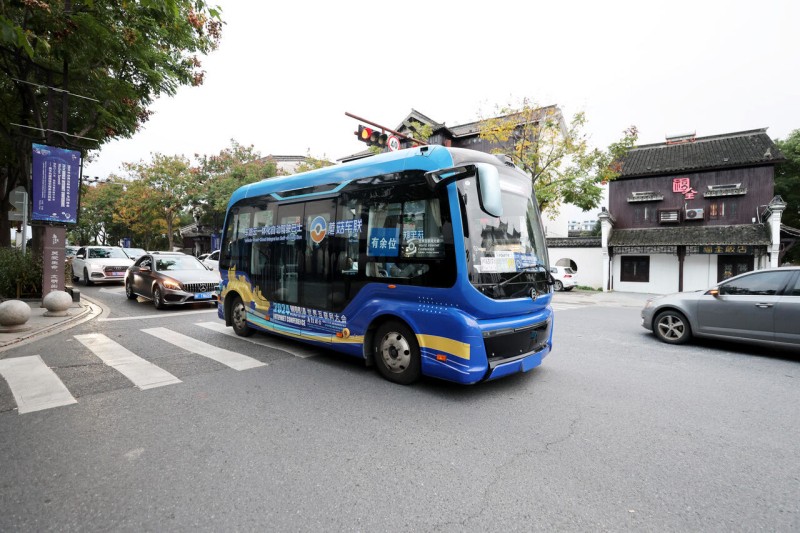 “烏鎮(zhèn)時(shí)間”，金旅“馳?！痹俪伞盎ヂ?lián)網(wǎng)之光”