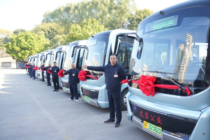 金旅馳睿“駛”入龍巖，網(wǎng)約公交“智”造新風(fēng)景