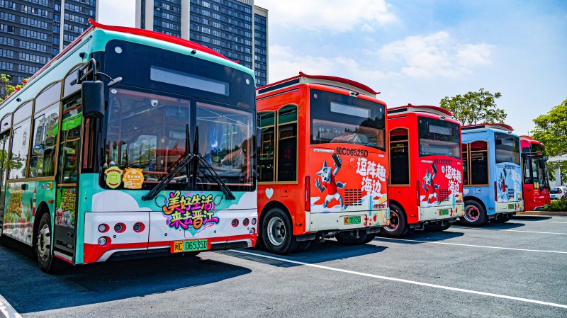 晉江公交“鐺鐺車”與雙層巴士：串聯(lián)文旅新體驗，激活城市流動風(fēng)景線