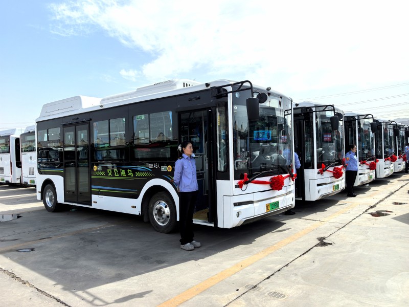 從“微”處改變城市，內(nèi)蒙古烏海金旅新能源微巴正式啟航