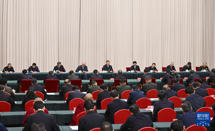 習(xí)近平：全面貫徹新時(shí)代黨的治藏方略 努力建設(shè)團(tuán)結(jié)富裕文明和諧美麗的社會(huì)主義現(xiàn)代化新西藏