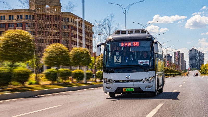 金旅客車賦能，湖南永汽“城鄉(xiāng)客運(yùn)一體化”蹚出新路